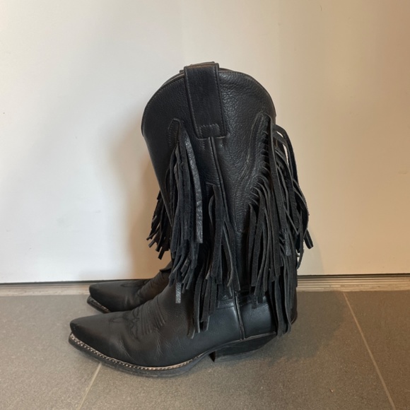 Black Tassel cowboy boots - Picture 2 of 6